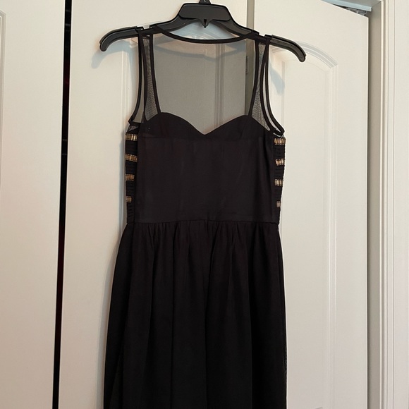 Cocktail Dress - Picture 3 of 4